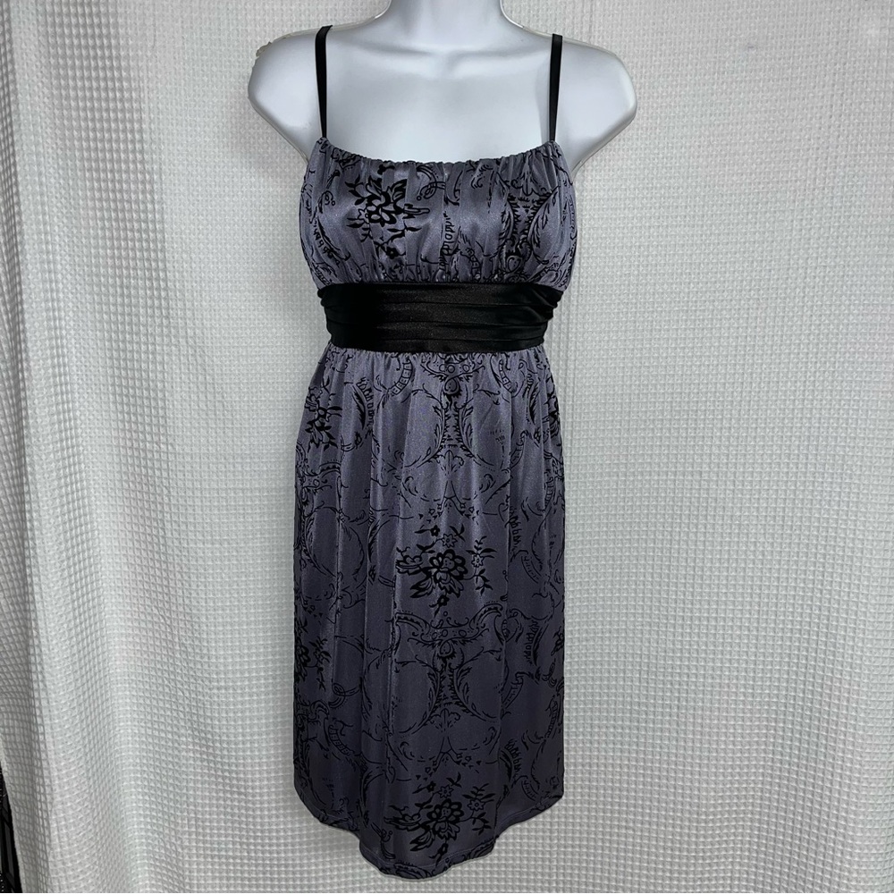 City triangles ladies, dark gray, and black fit and flare dress size large (NWT)